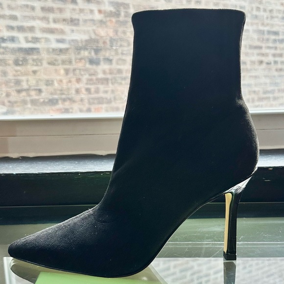 🌸MARC FISHER🌸 LTD Kellen Black Suede Boots size 9M - Picture 8 of 14